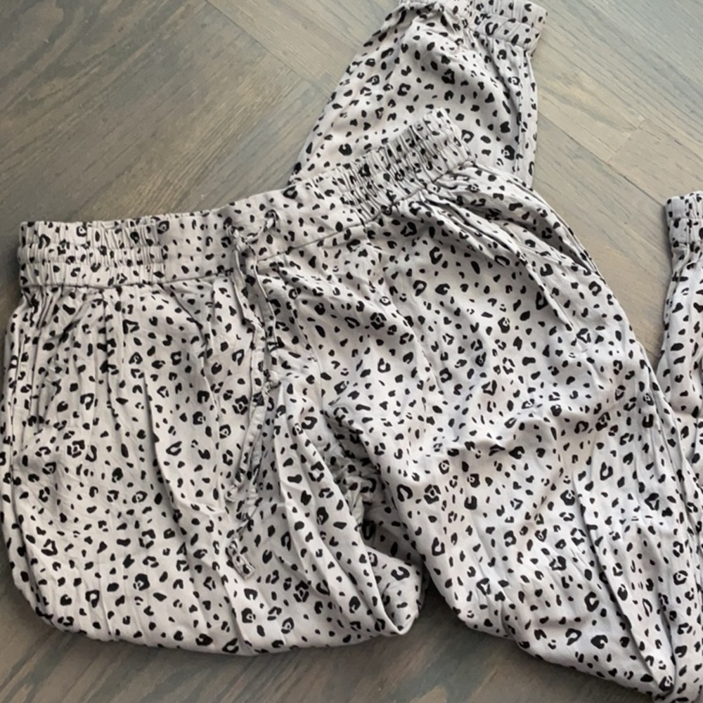 Aritzia Sunday Best Leopard Print Jogger Pants-FINAL MARKDOWN
